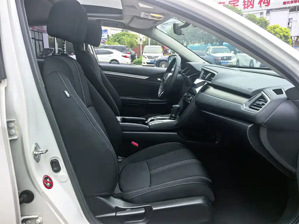 Honda Civic — миниатюра 9