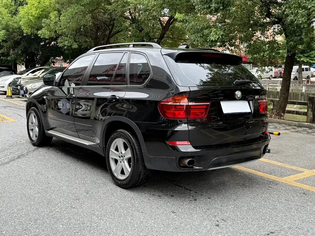 BMW X5 (Import) — миниатюра 3