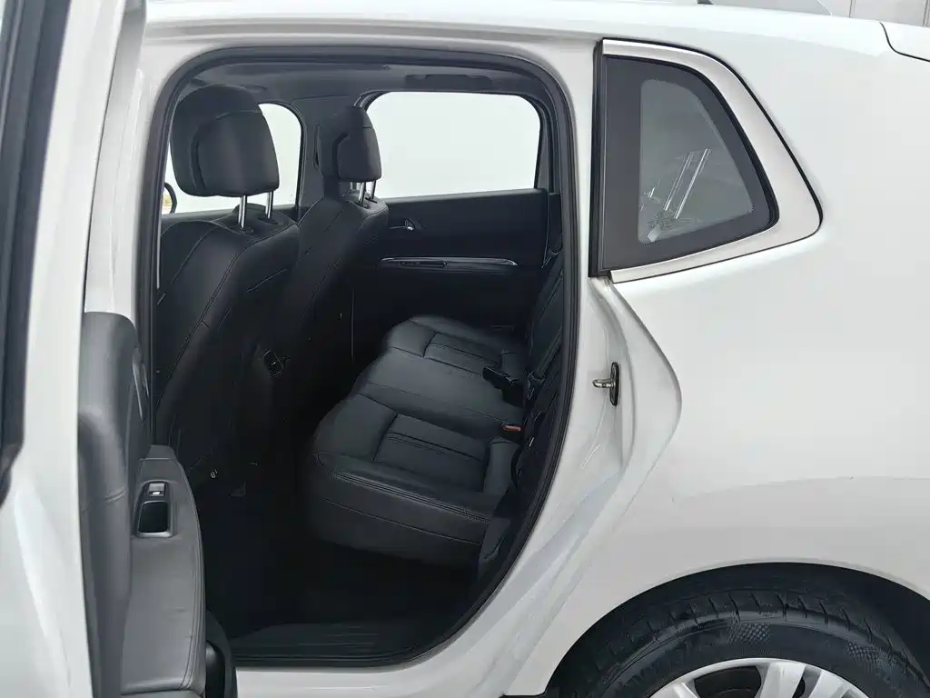 Peugeot 3008 — миниатюра 15