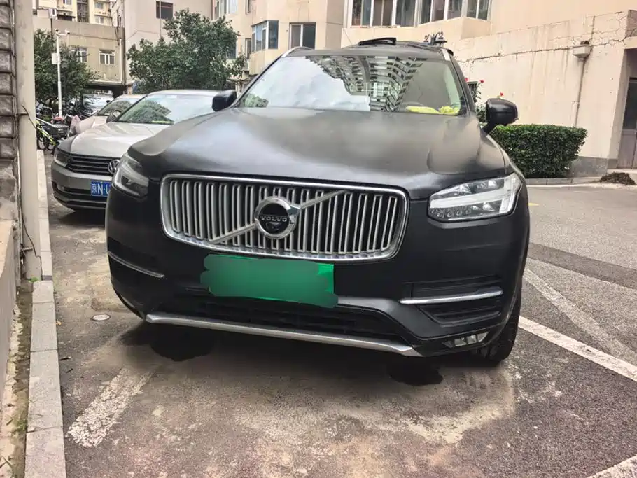 Volvo XC90 — миниатюра 2
