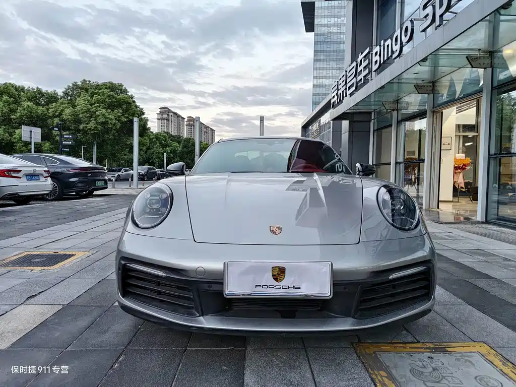 Porsche 911