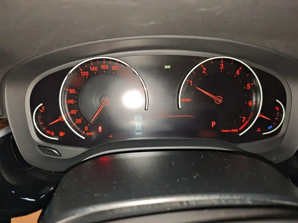 BMW 5 Series — миниатюра 4