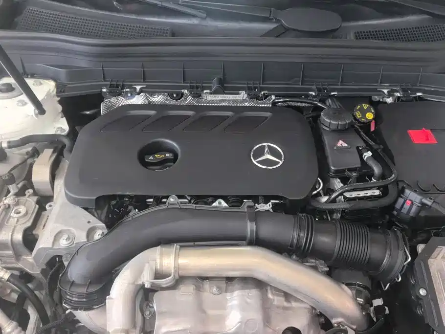 Mercedes-Benz GLB — миниатюра 10