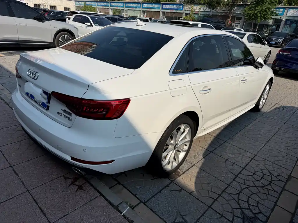 Audi A4L — миниатюра 2