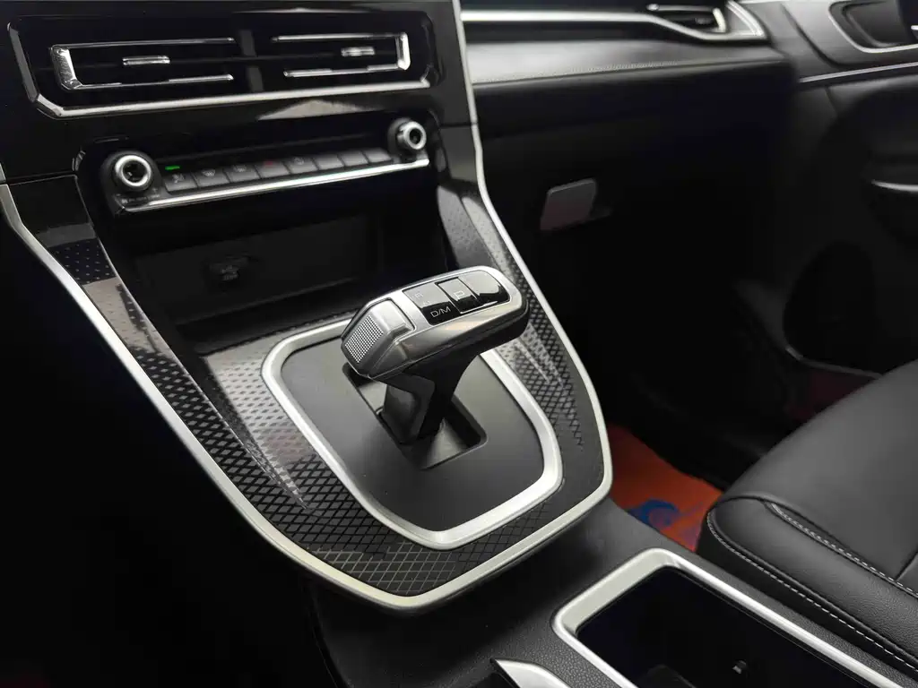 Haval M6 — миниатюра 13