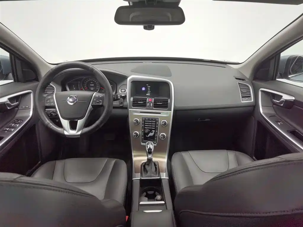Volvo XC60 2017 T5