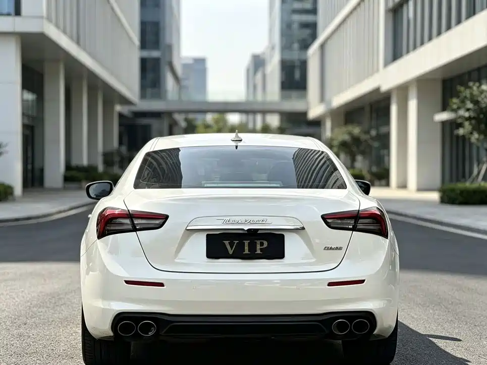 Maserati Ghibli — миниатюра 3