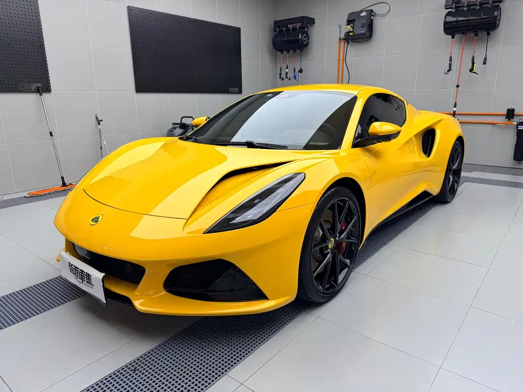 Lotus Emira 2023