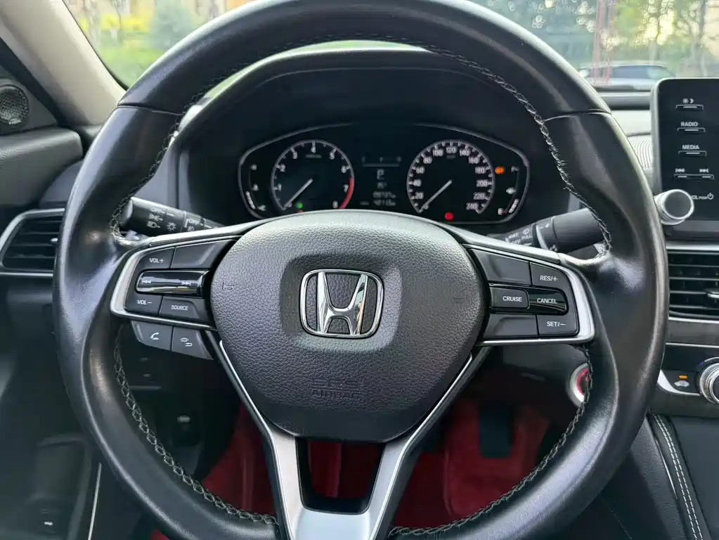 Honda Inspire — миниатюра 9
