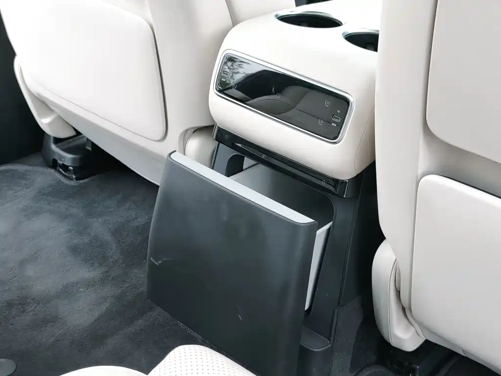 Li Auto Li L9 — миниатюра 10