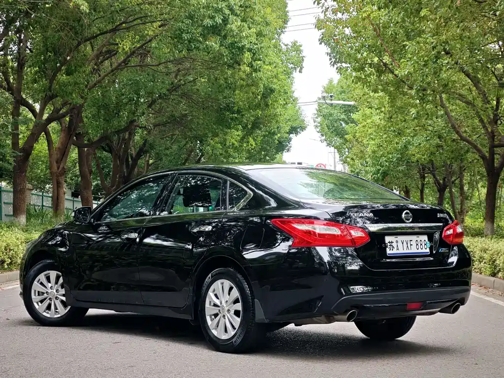 Nissan Teana — миниатюра 5