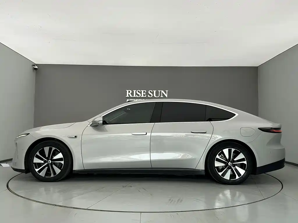 NIO ET7 — миниатюра 2