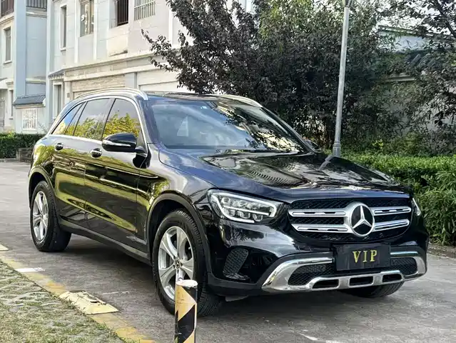MERCEDES-BENZ GLC 2020