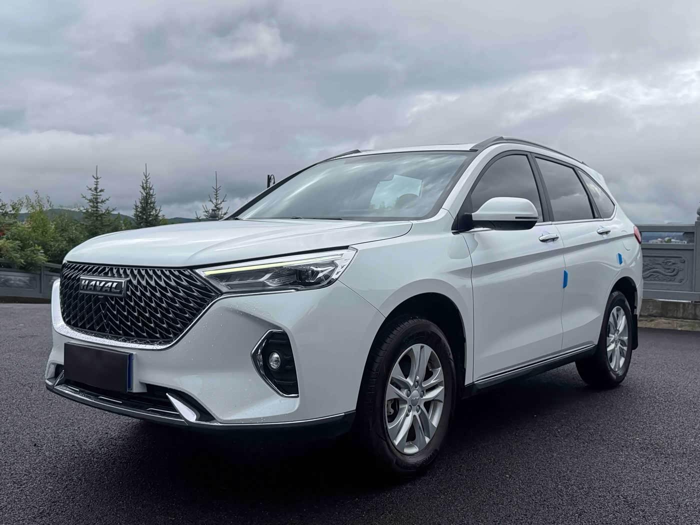 Haval Haval M6 1.5 л 2022 г. Белый, пробег 10000 км