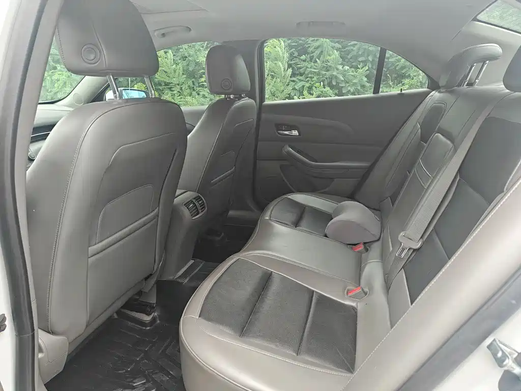 Chevrolet Malibu 2014 2.4L AT Luxury