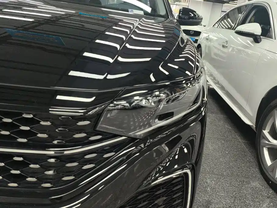 Volkswagen Passat 2022 330TSI Elite