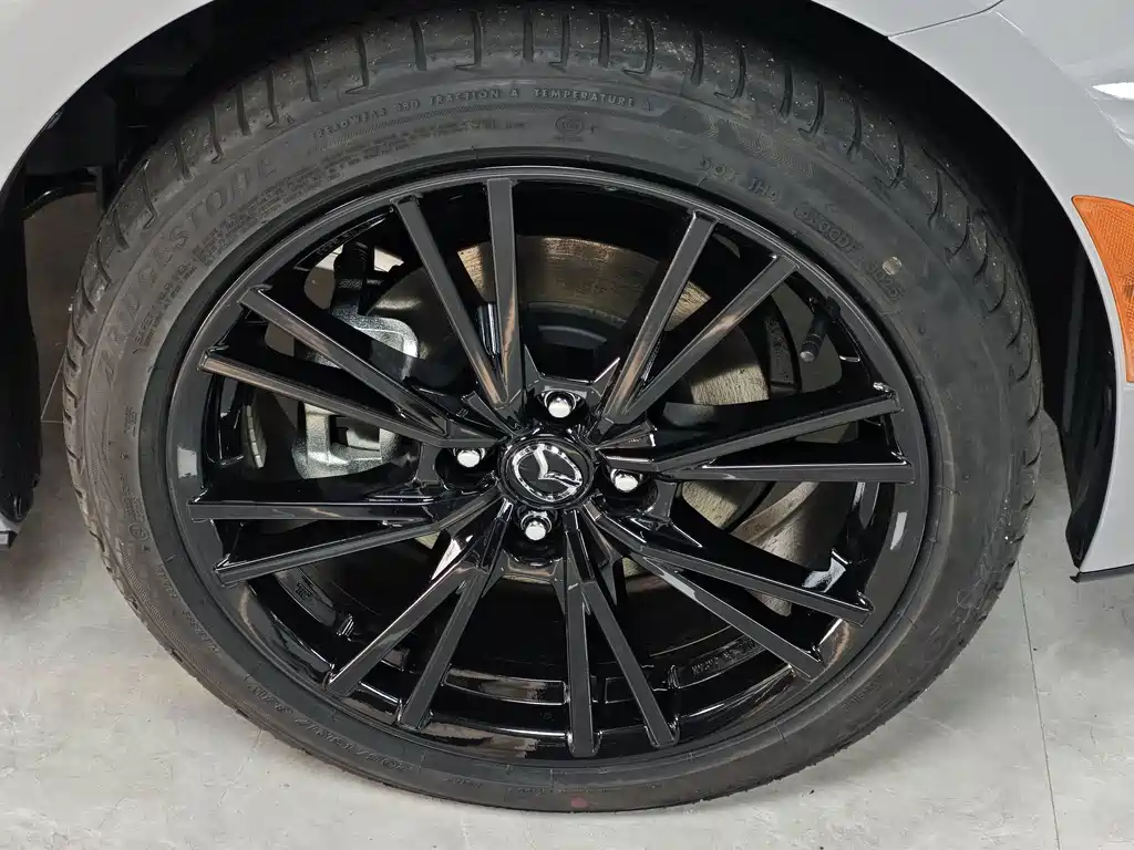 Mazda MX-5 — миниатюра 4