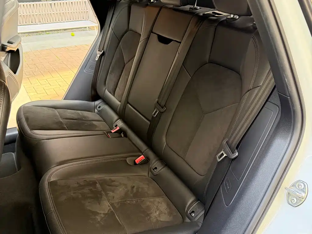 Porsche Macan — миниатюра 17