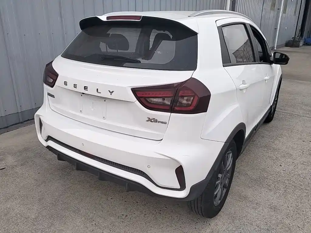 Geely Vision X3 — миниатюра 7