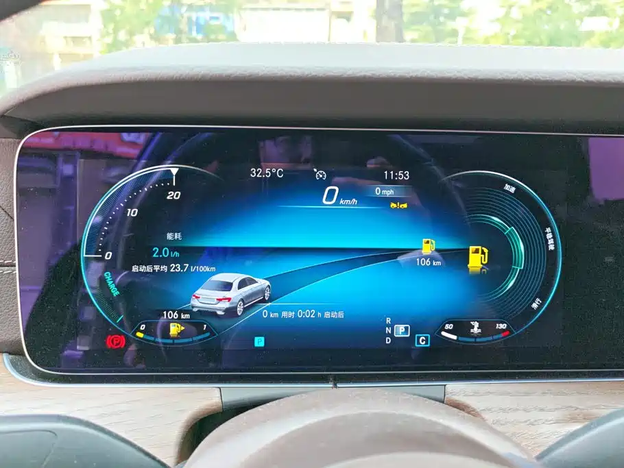 Mercedes-Benz E-Class — миниатюра 14