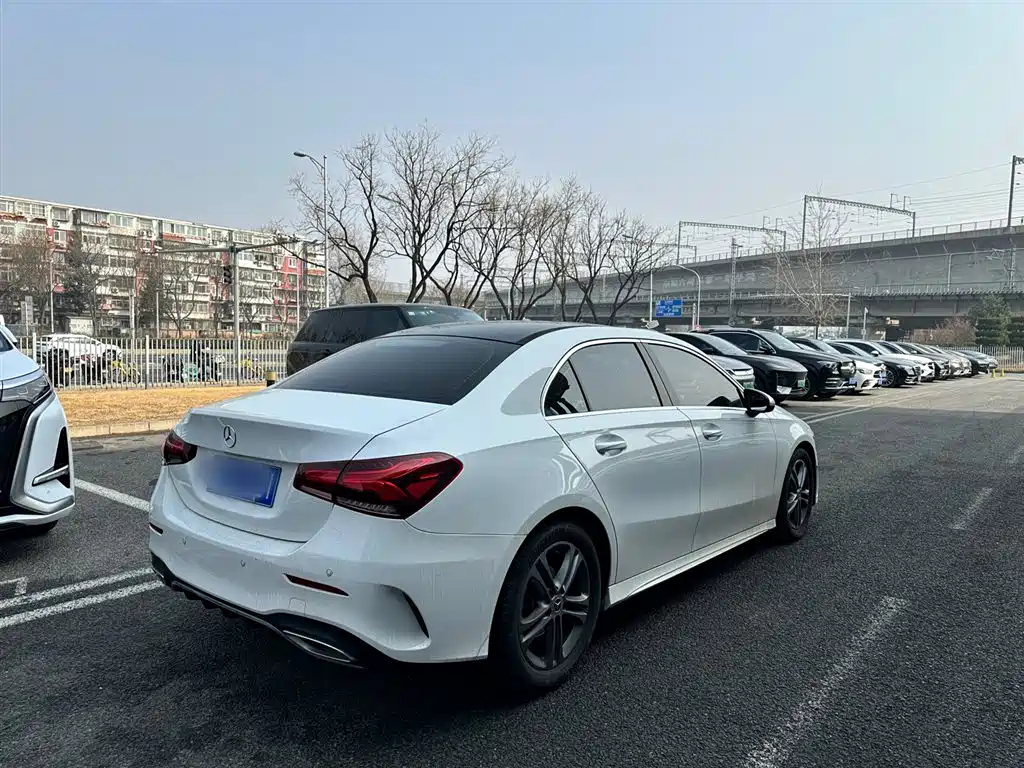 MERCEDES-BENZ A CLASS