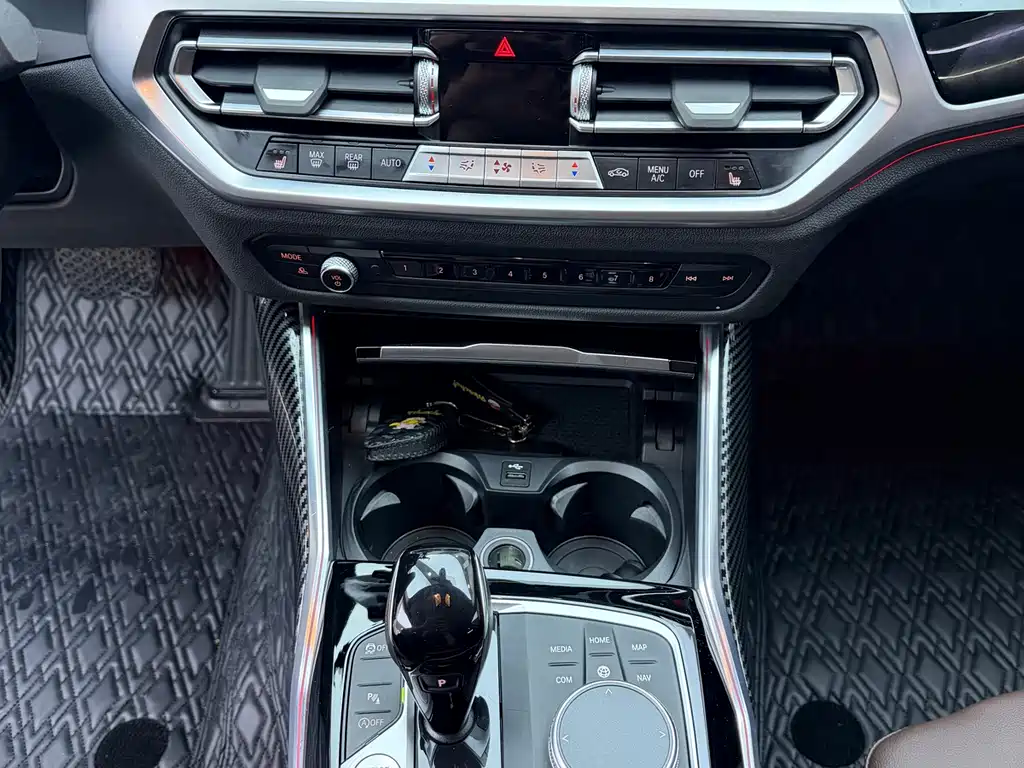 BMW 3 Series — миниатюра 11