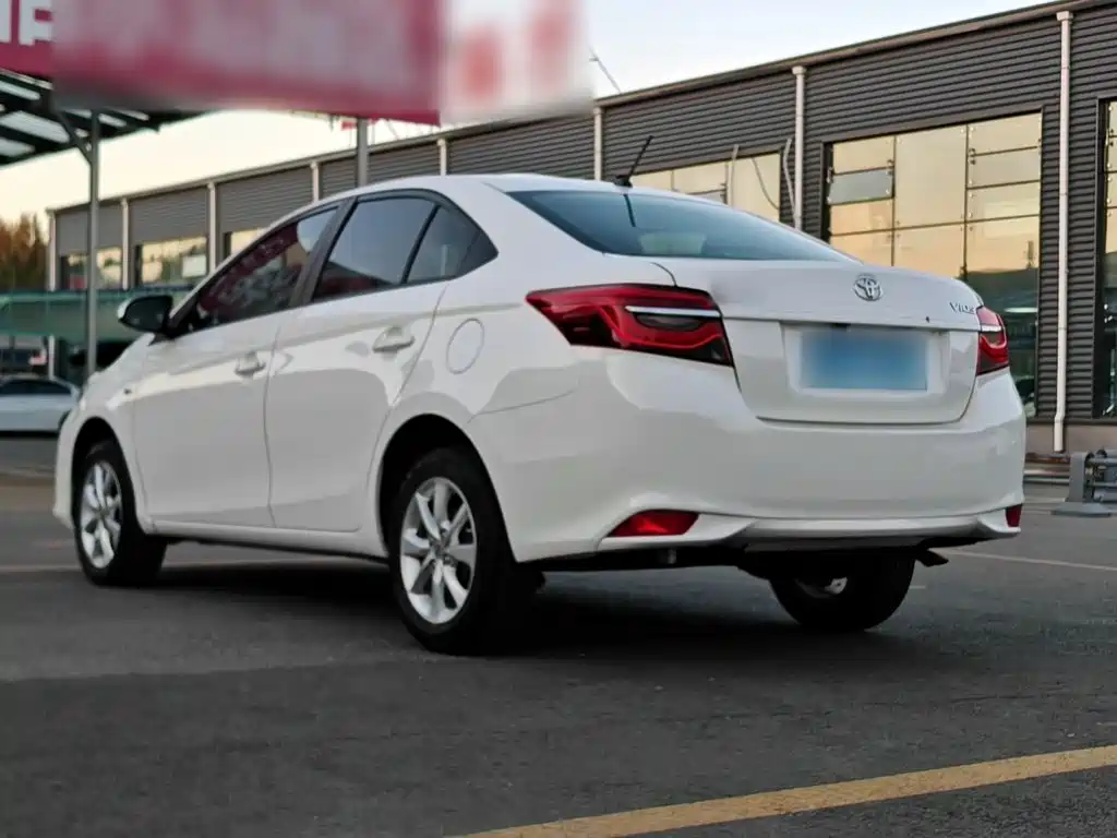 Toyota Vios — миниатюра 10