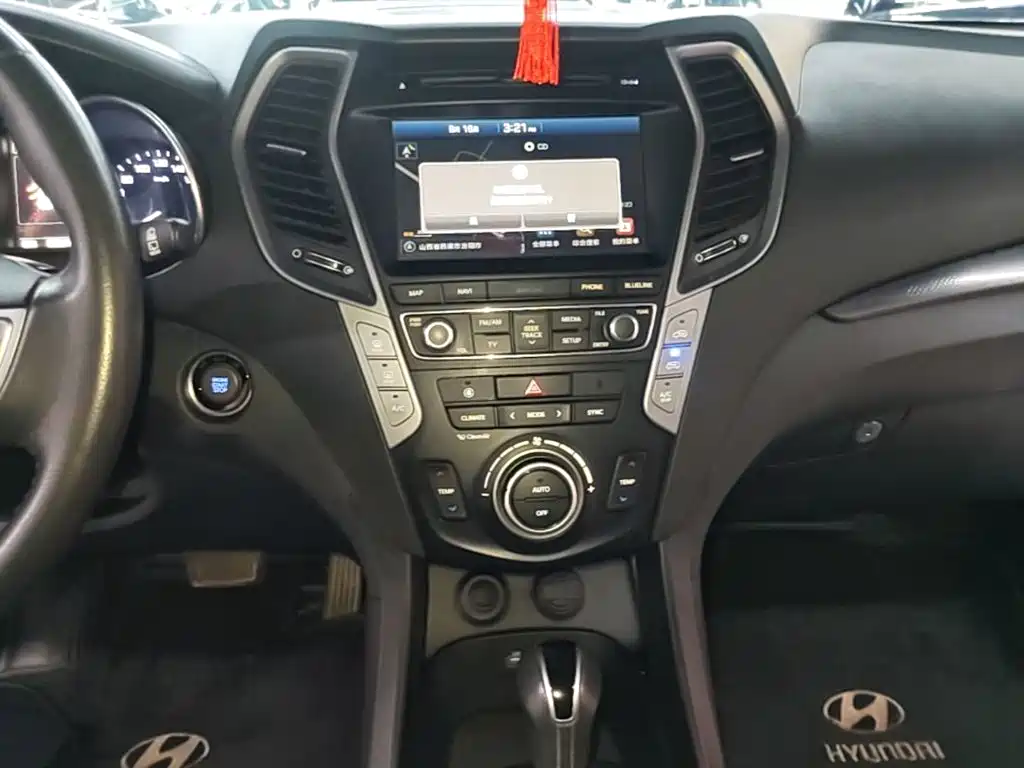 Hyundai Santa Fe — миниатюра 13