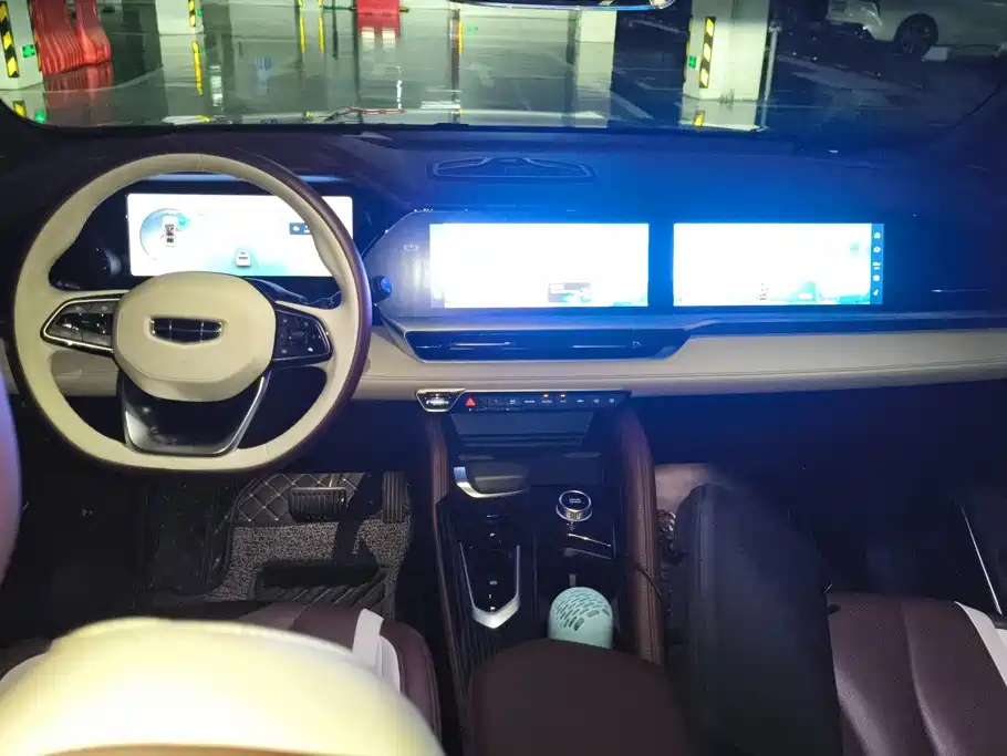 Geely Xingyue L — миниатюра 12