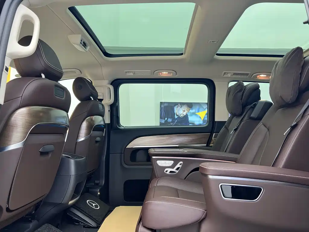 MERCEDES-BENZ V CLASS