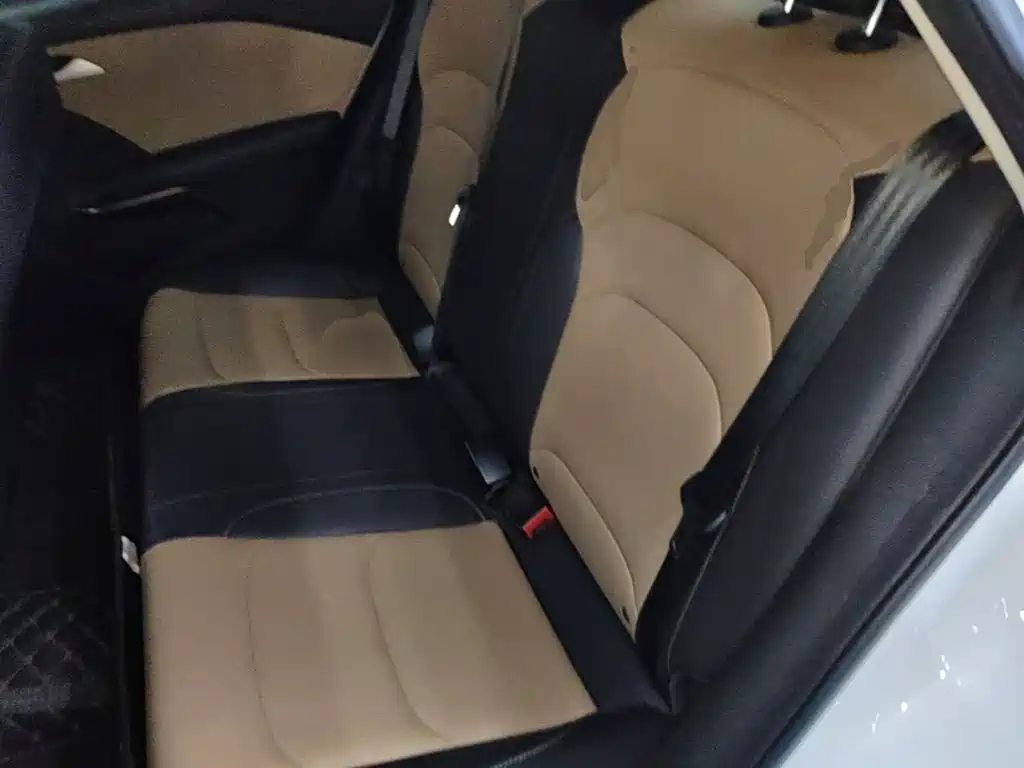 Chevrolet Monza — миниатюра 17