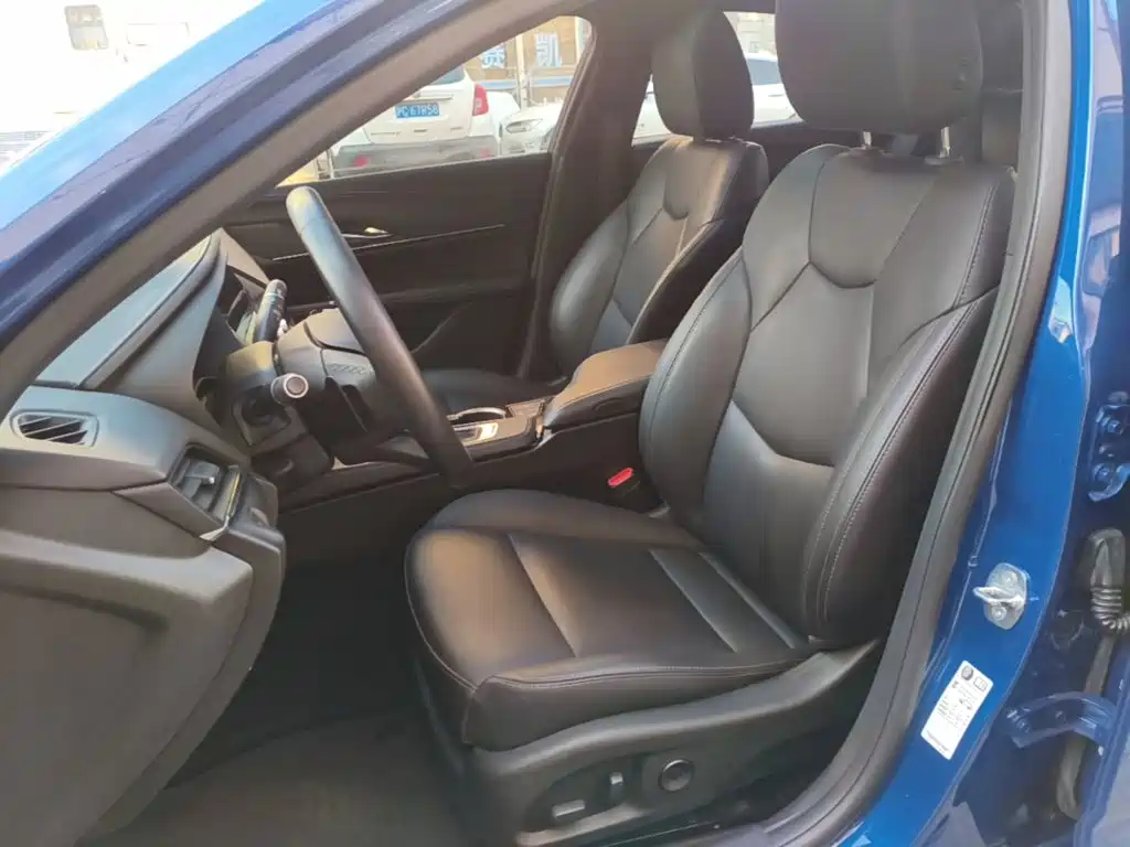 Cadillac CT4 — миниатюра 15