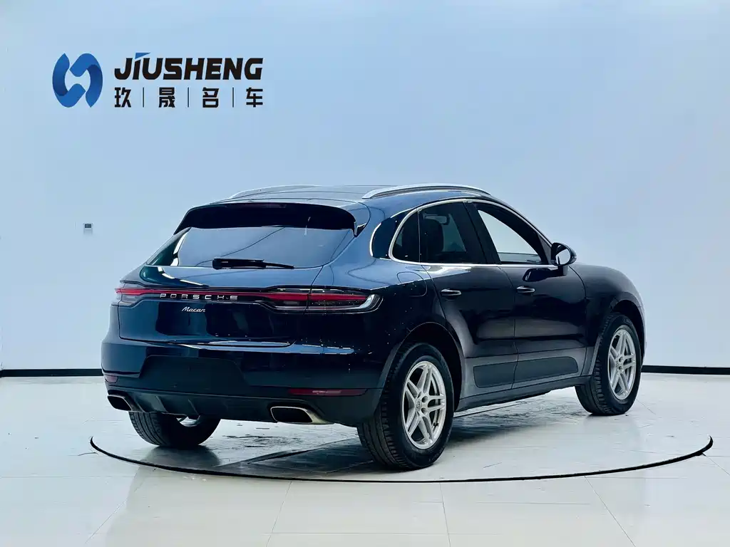Porsche Macan — миниатюра 13