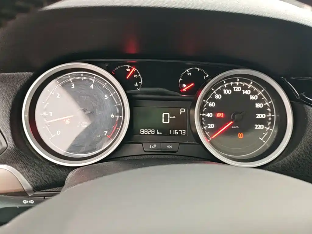 Peugeot 408 — миниатюра 12