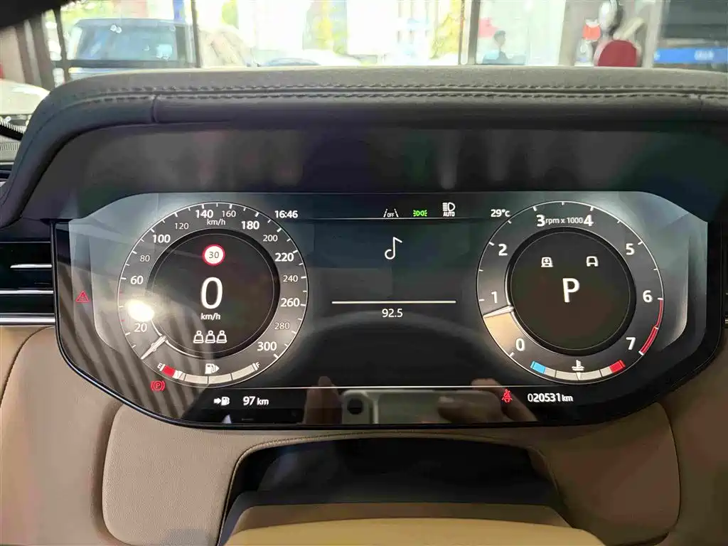 Land Rover Range Rover — миниатюра 6