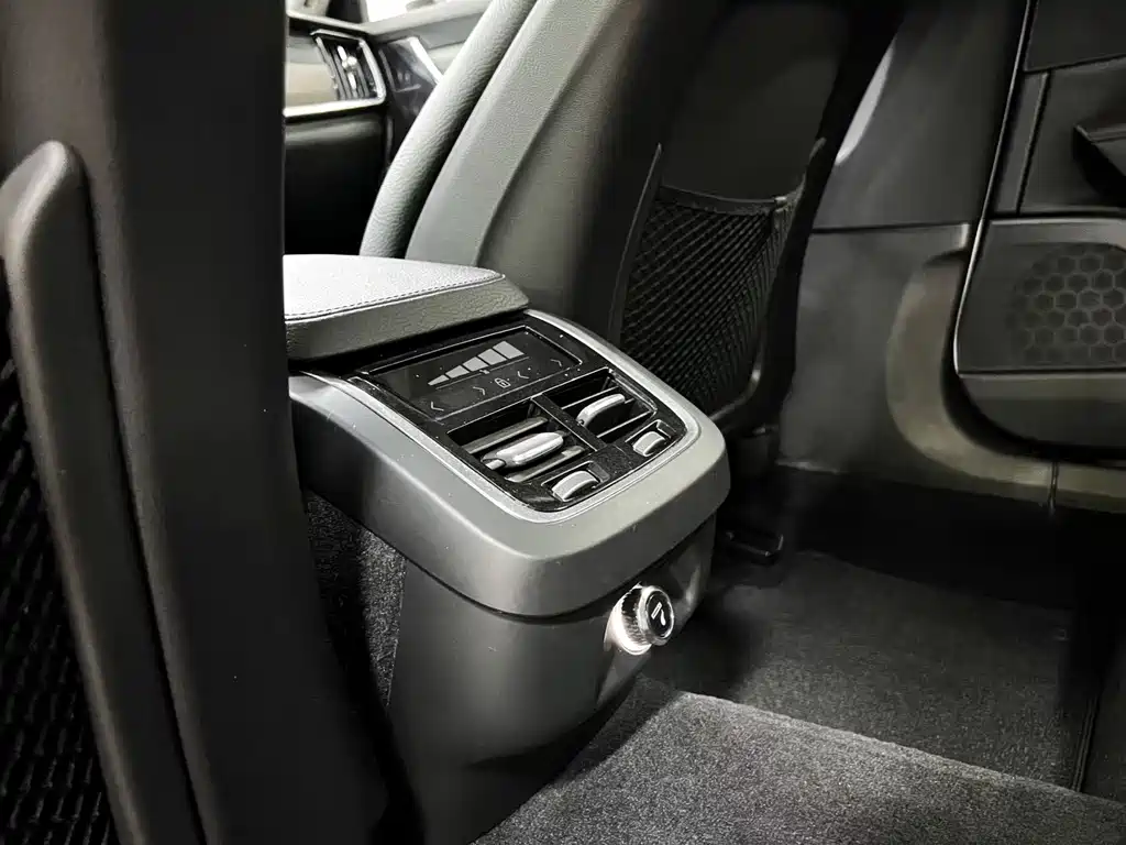Volvo V90 — миниатюра 12