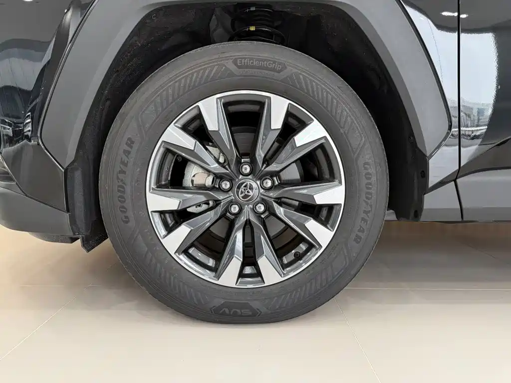 Toyota RAV4 — миниатюра 16