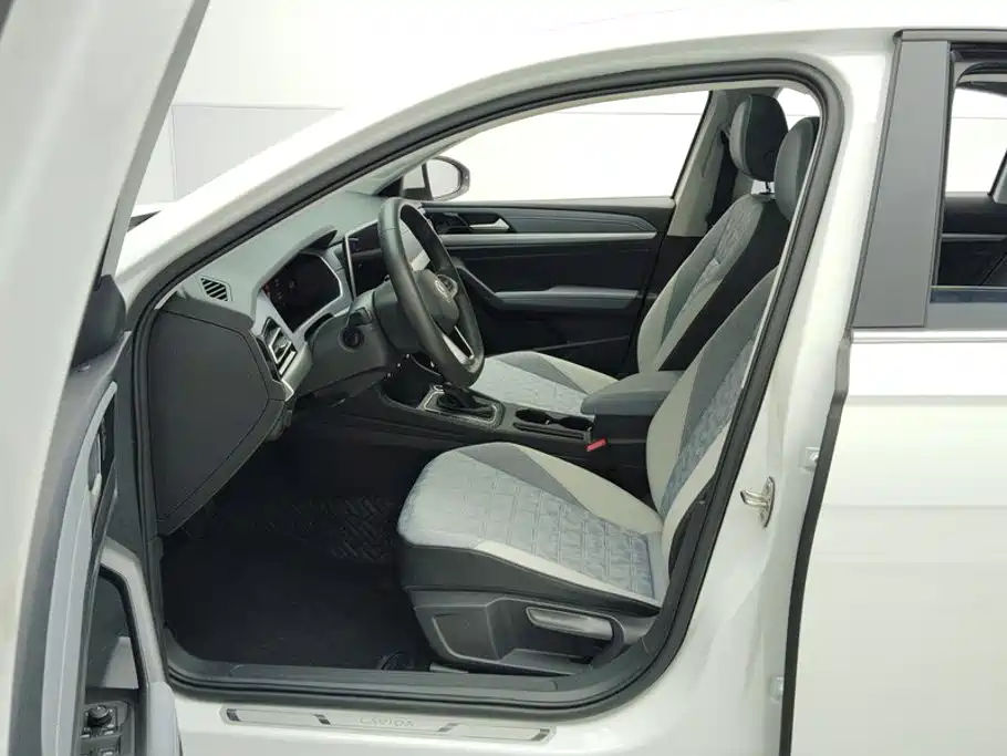Volkswagen Lavida — миниатюра 9