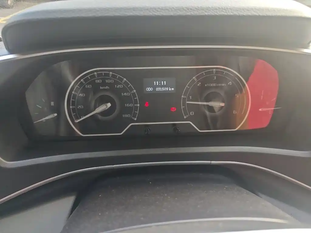 MAXUS V80 — миниатюра 12