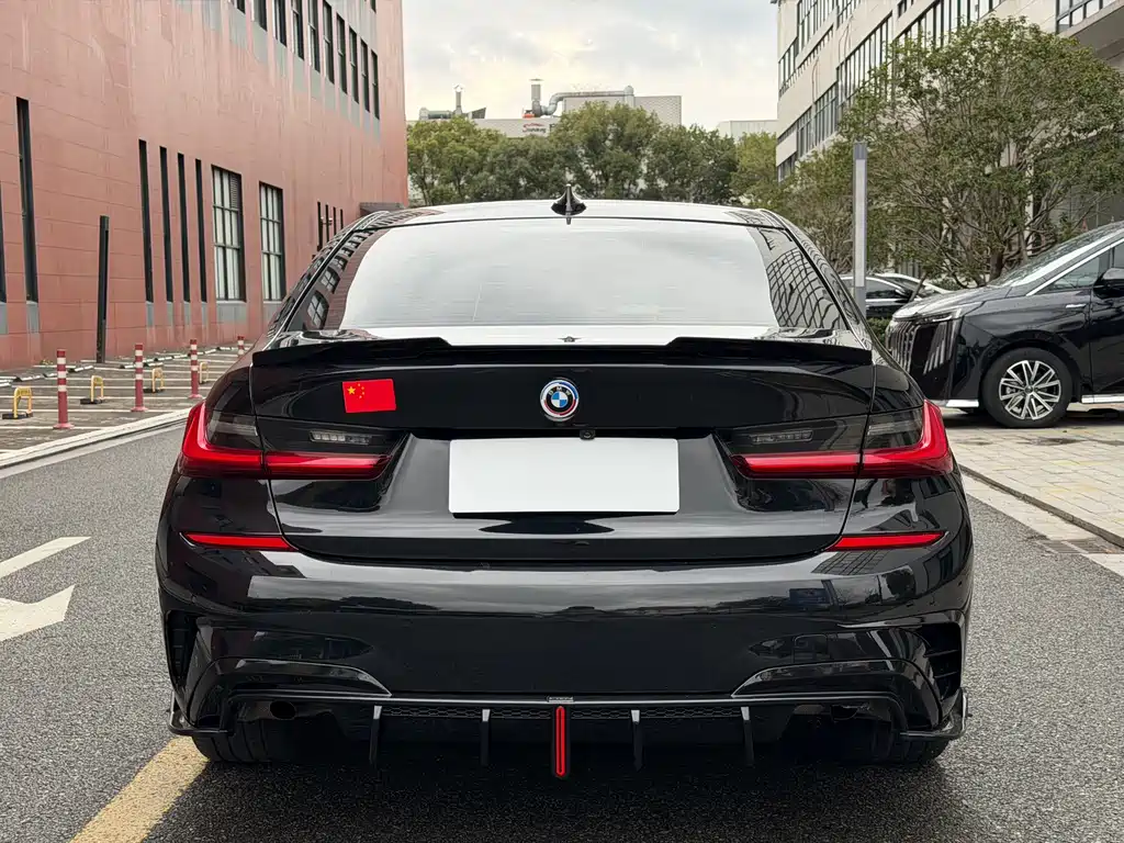 BMW 3 Series — миниатюра 18