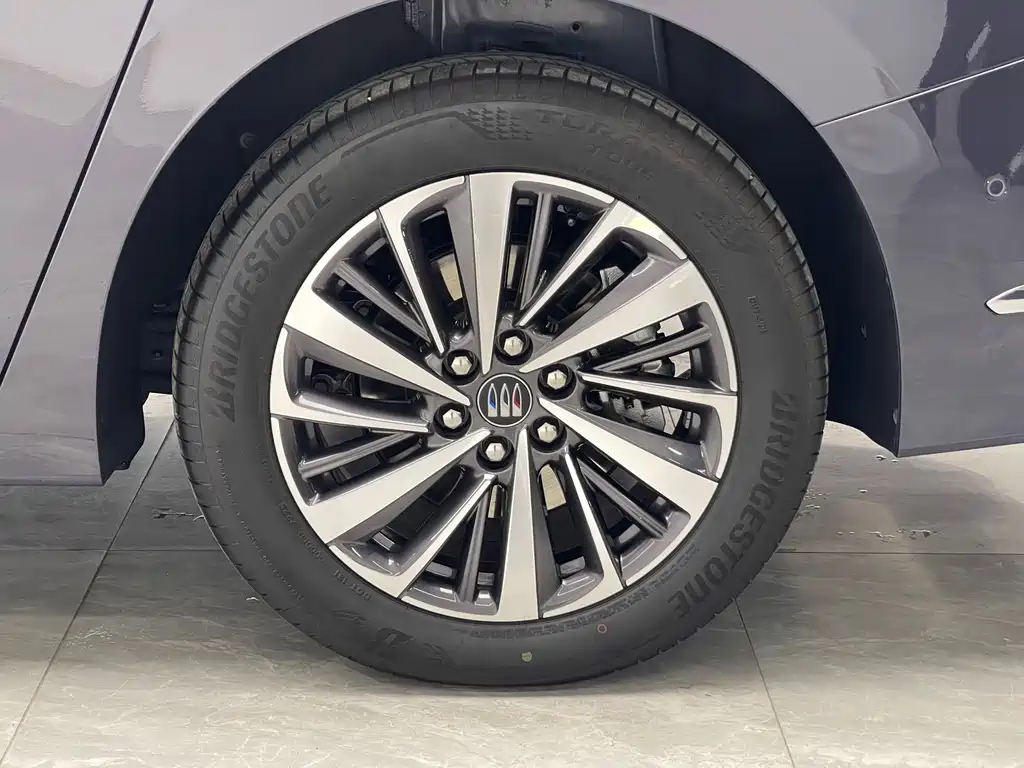 Buick GL8 Hybrid — миниатюра 19