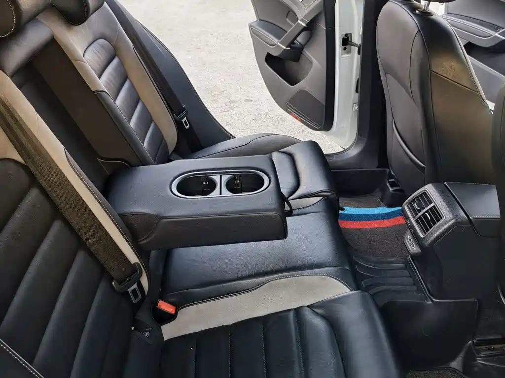Volkswagen Golf — миниатюра 10