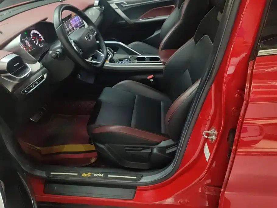 Geely Binyue — миниатюра 9