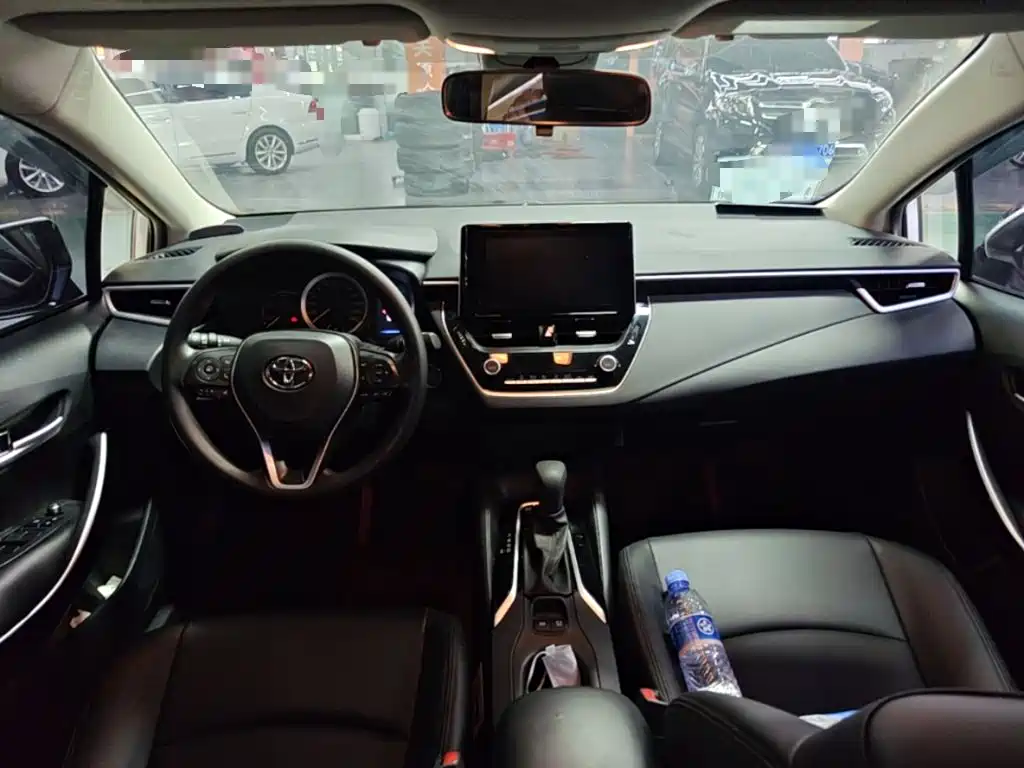 Toyota Corolla — миниатюра 10
