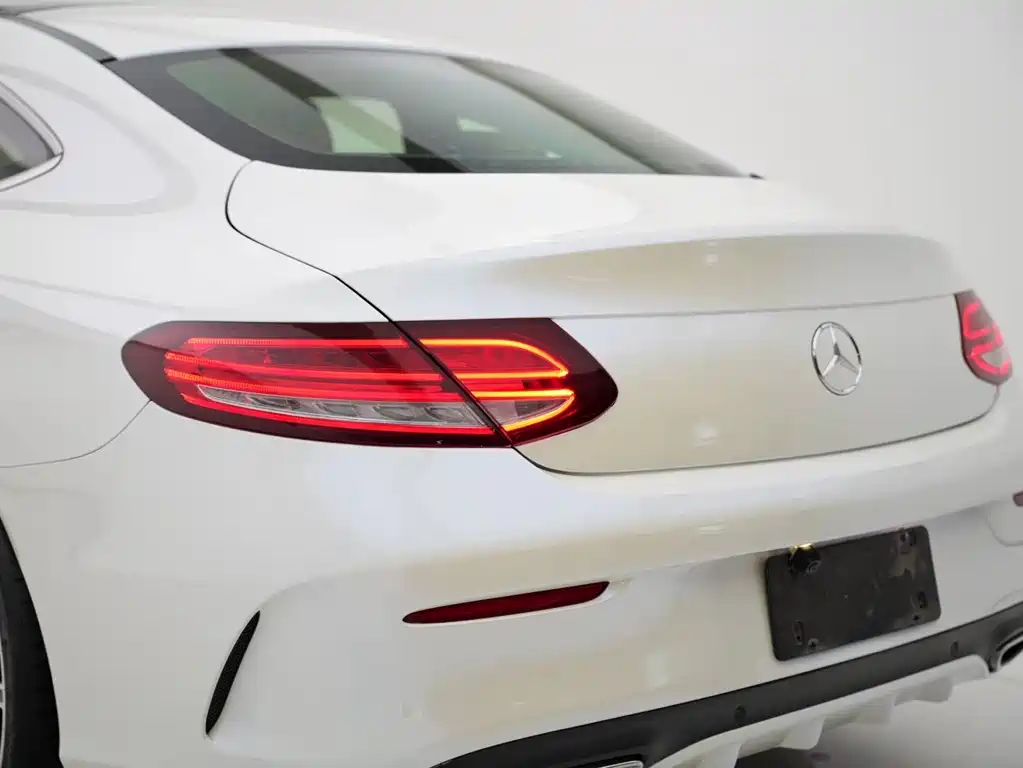 Mercedes-Benz C-Class (Import) — миниатюра 13