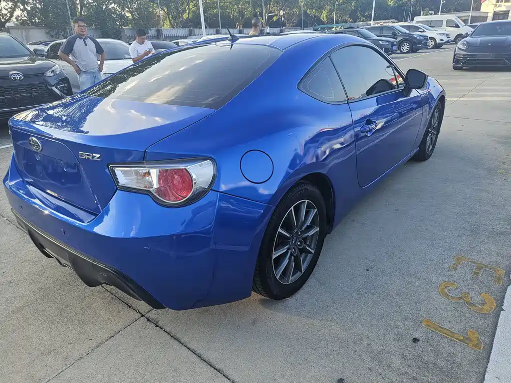Subaru BRZ — миниатюра 9