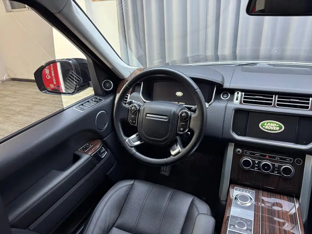 Land Rover Range Rover — миниатюра 9