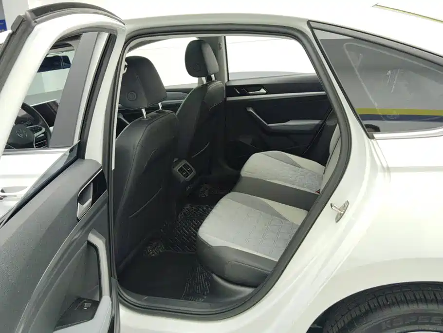 Volkswagen Lavida — миниатюра 11