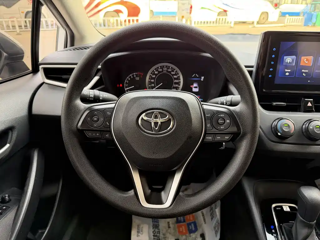 Toyota Corolla — миниатюра 10