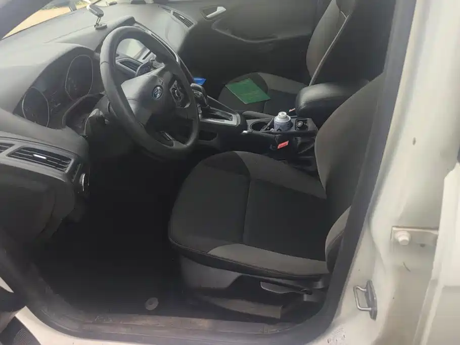 Ford Focus — миниатюра 9